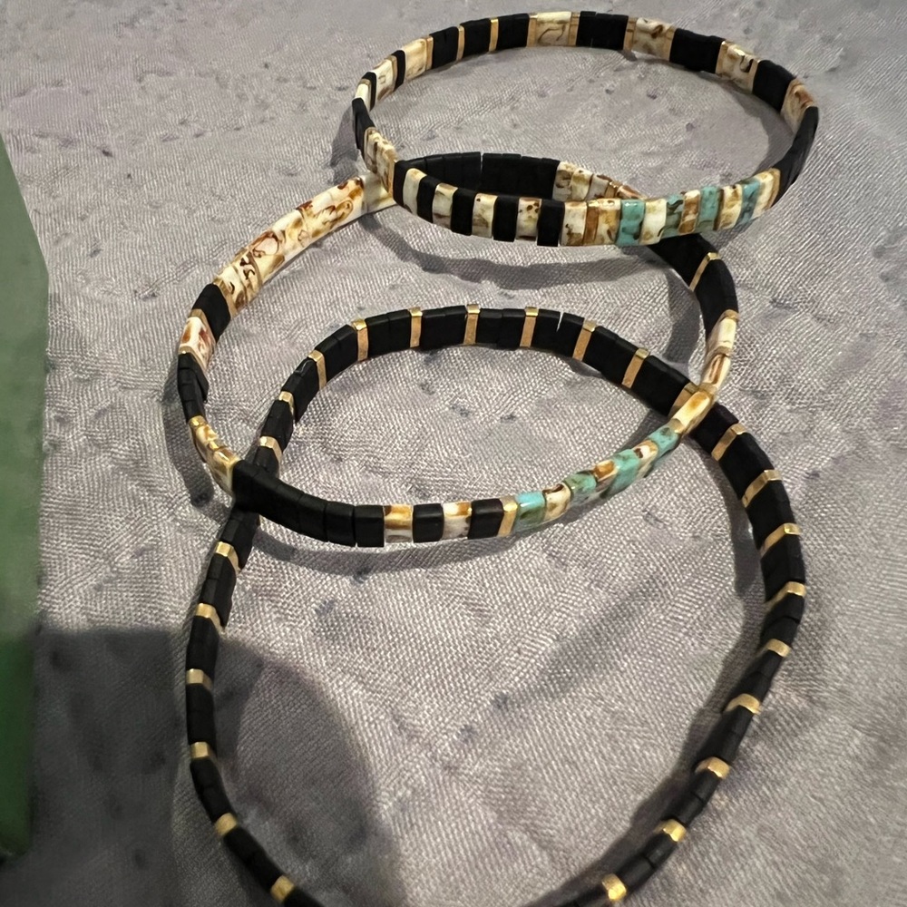 3 set Bracelets